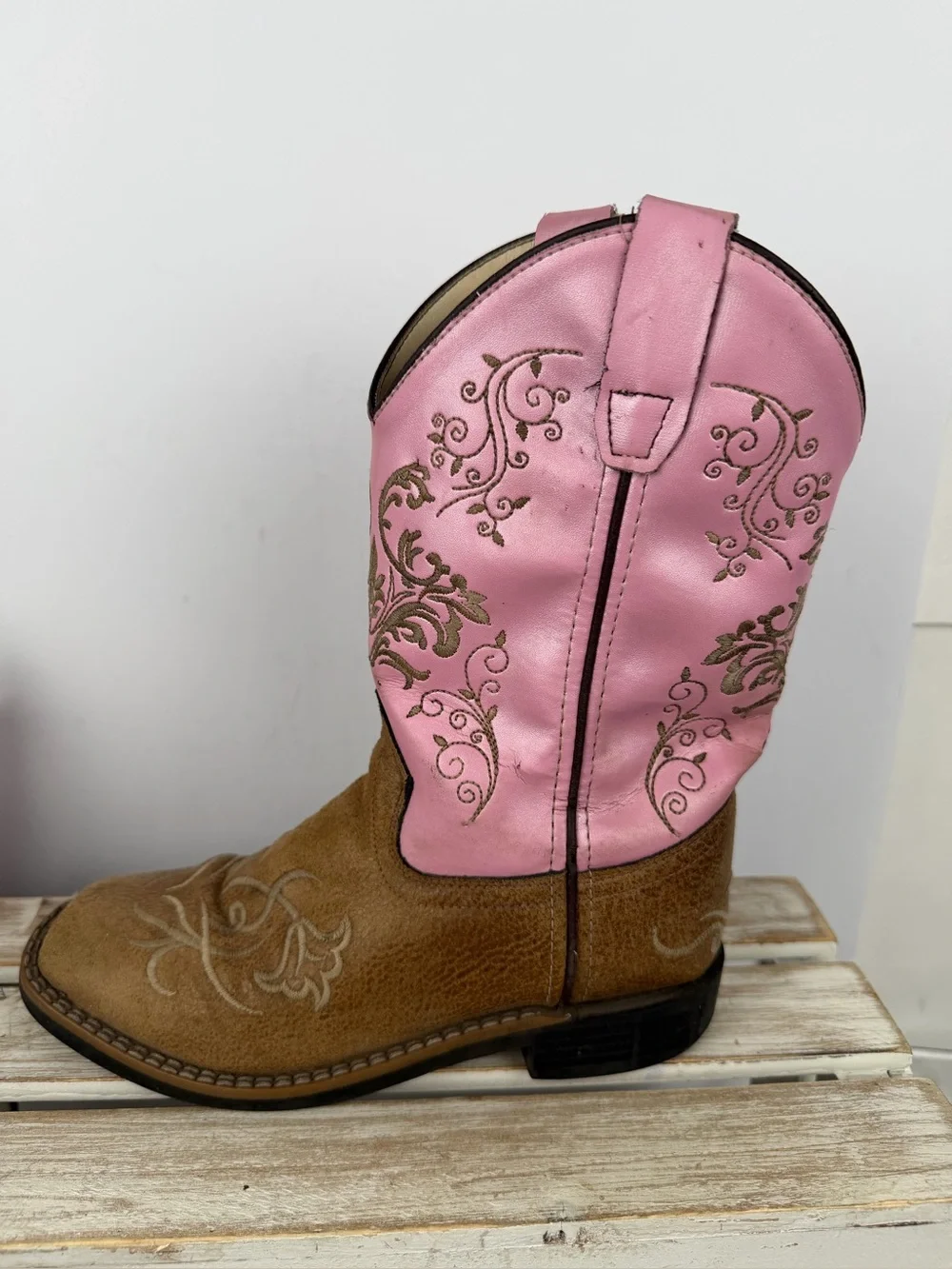 Old West kid's cowboy boots brown leather foot bed pink shaft embroidery size 3